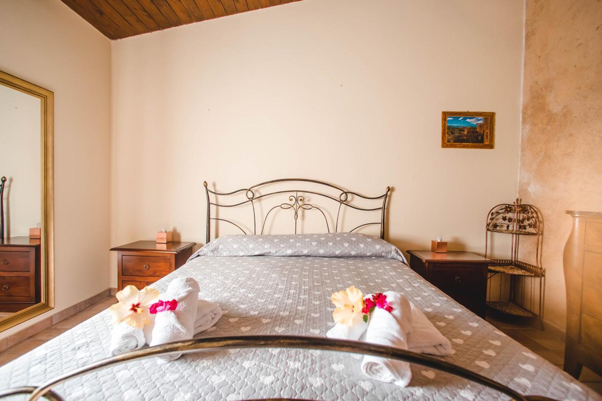 Villa Romeo - Accommodation, Olive Grove&Private Pool Santa Caterina Dello Ionio Marina Esterno foto